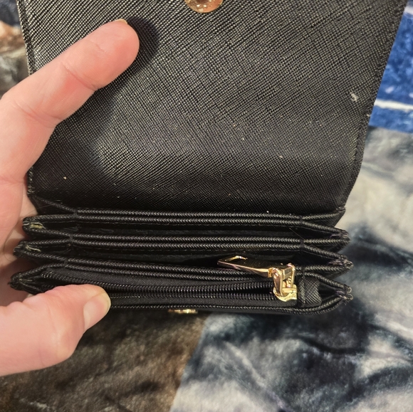 Steve Madden Wallet.. - Picture 6 of 7